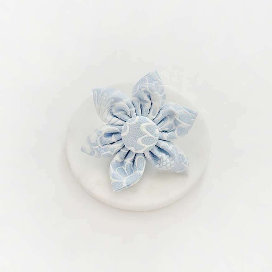 LUXE Baby Blue Flower Collar Flower