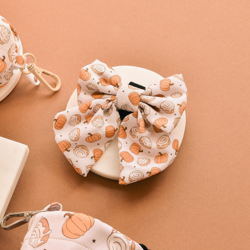 Cinnamon Buns Sailor Bow Tie